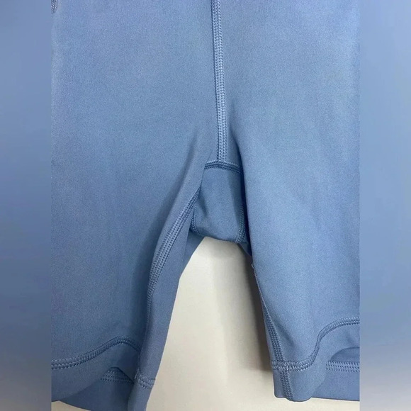💚 Athletic works - Blue bike short with cell phone pockets - small - Picture 3 of 6